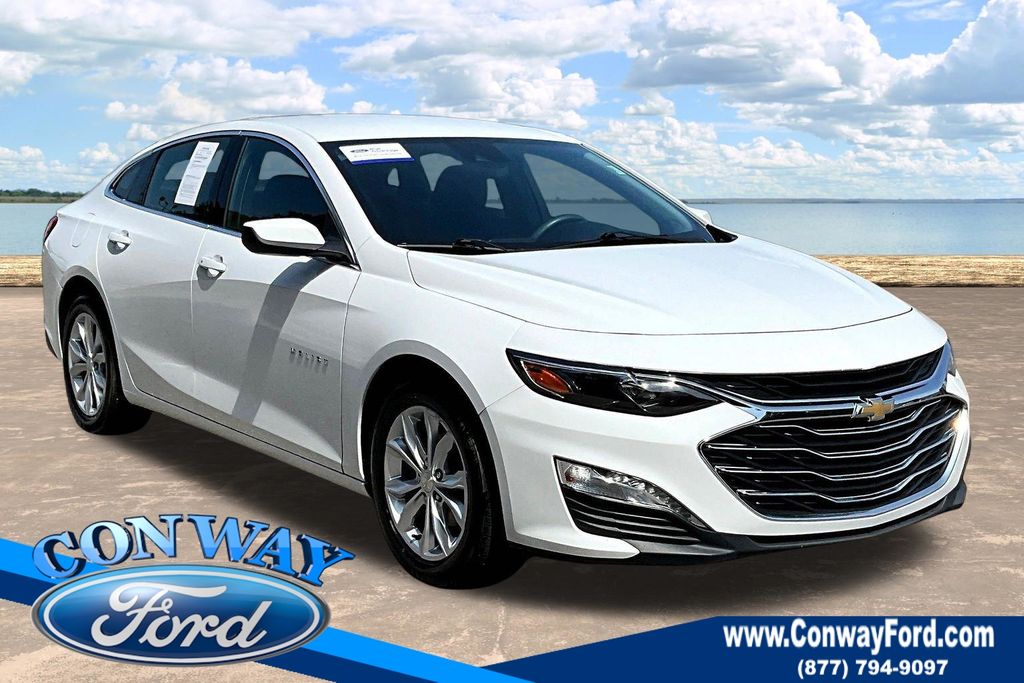 Summit White 2023 Chevrolet Malibu Sedan Front-Wheel Drive Continuously Variable Transmission