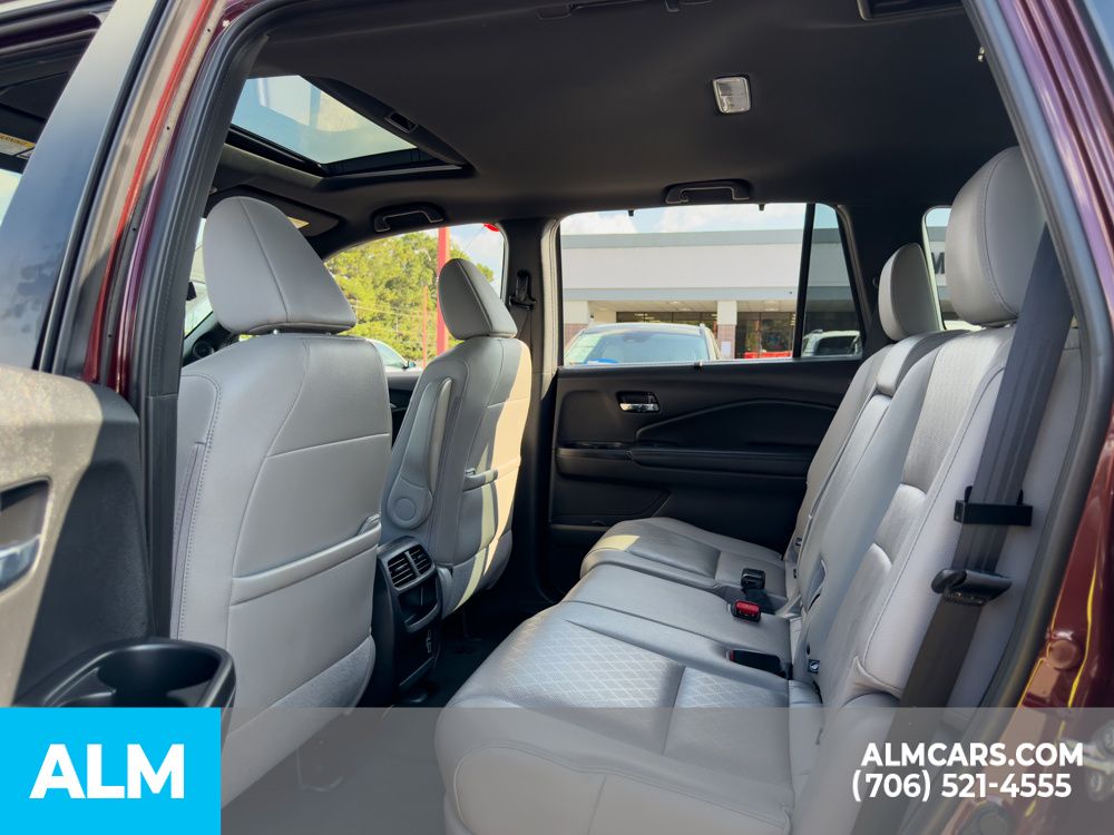 Used 2019 Red Honda EX-L image 11