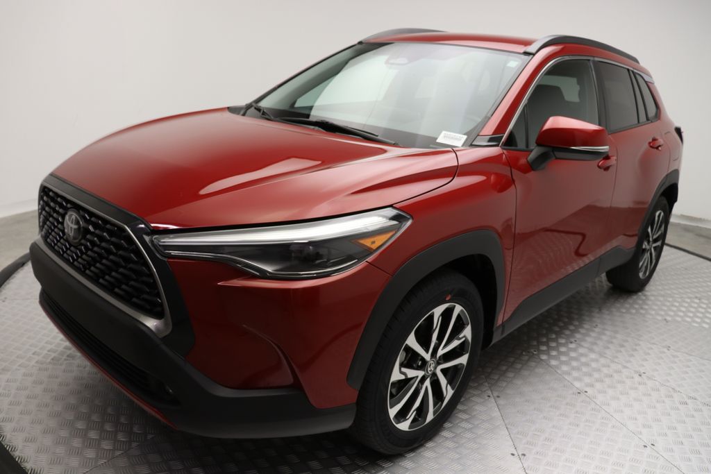 2024 Toyota Corolla Cross XLE 2