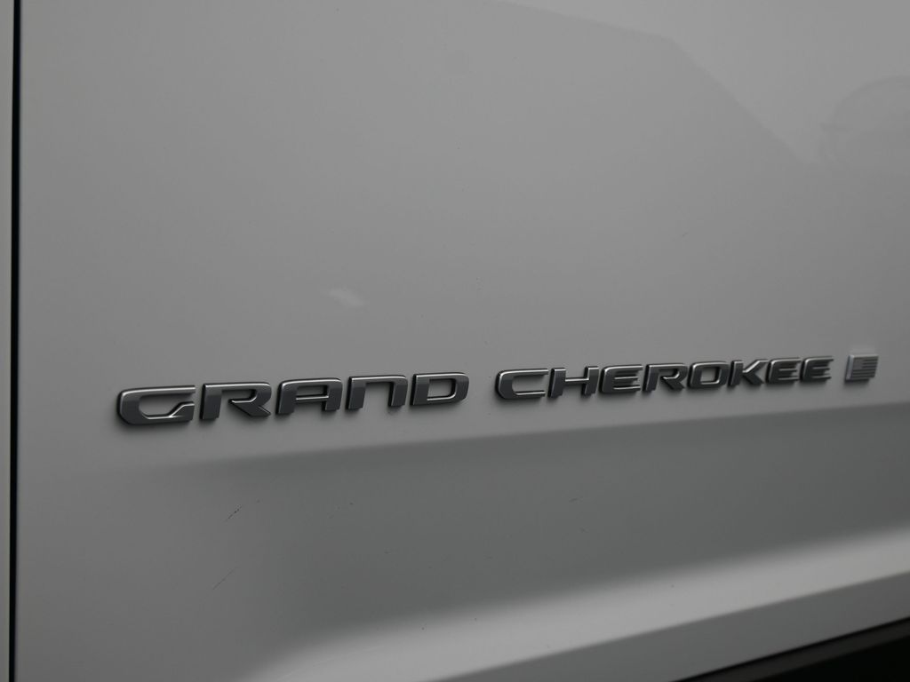 New 2026 Bright White Clearcoat Jeep Laredo X image 28