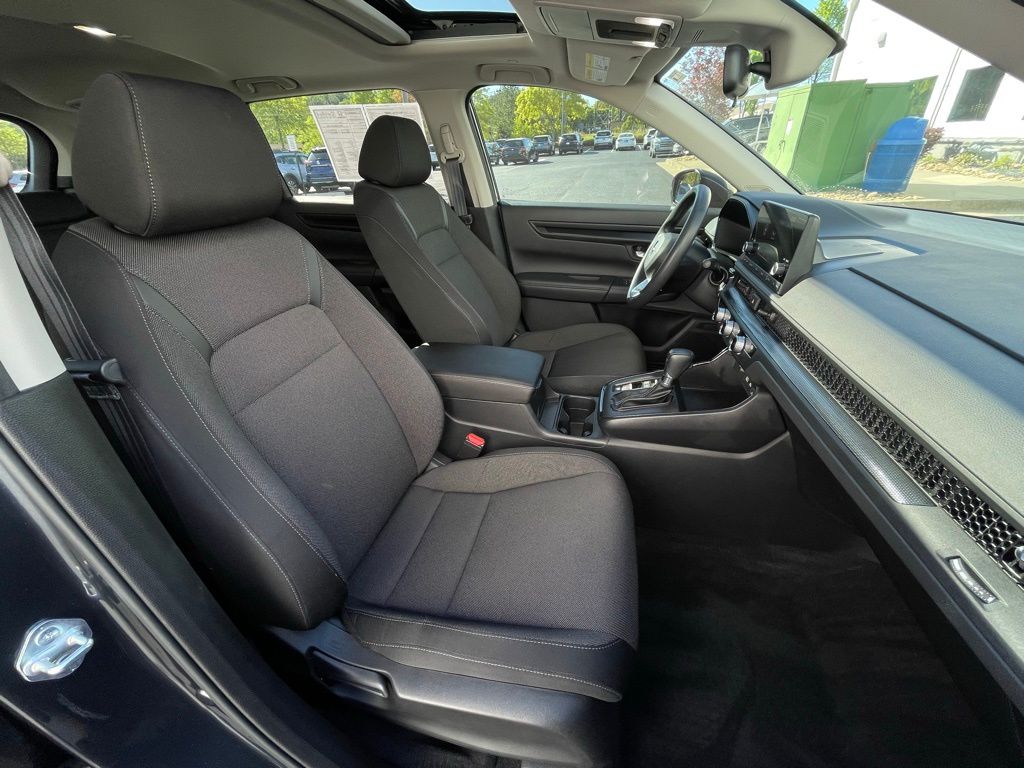 2024 Honda CR-V EX 32