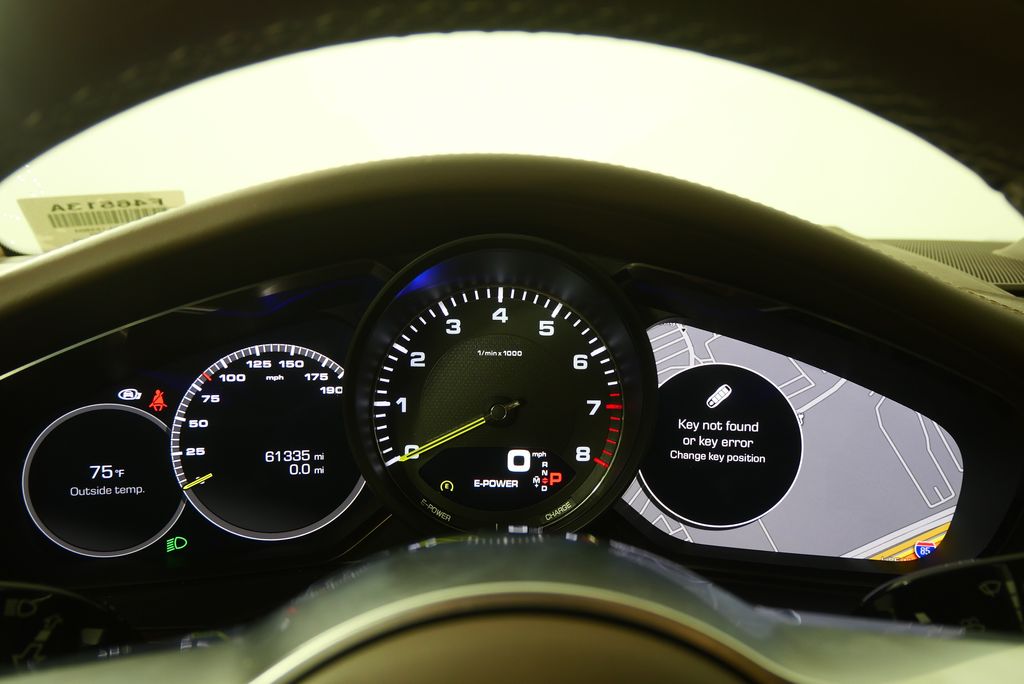 Thumbnail: 2019 Porsche Panamera - 25
