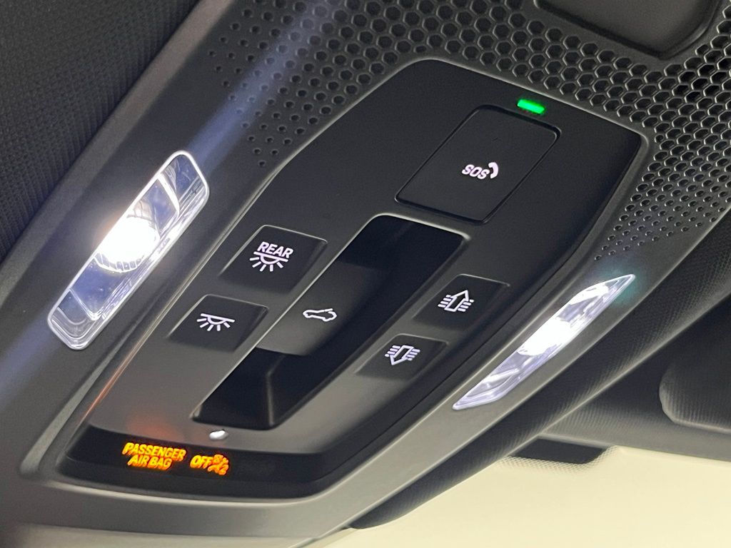 Thumbnail: 2025 Porsche Panamera - 25