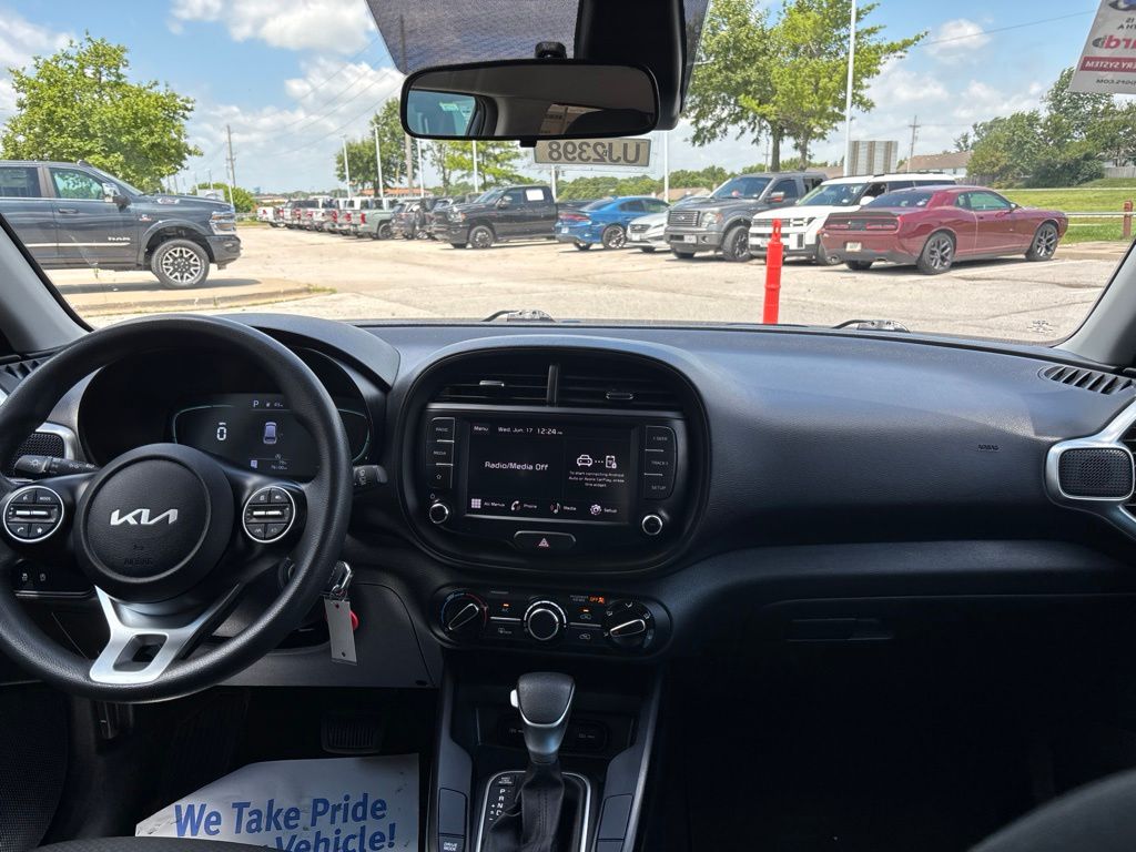 Used 2024 Kia Soul LX with VIN KNDJ23AU5R7898570 for sale in Kansas City
