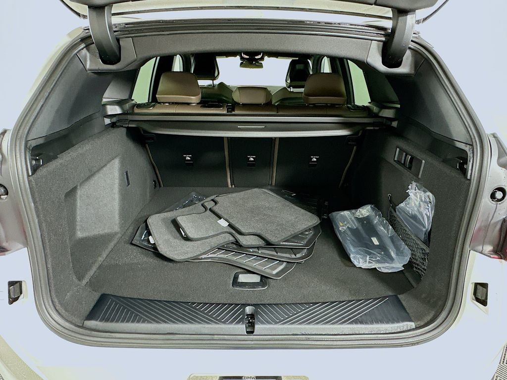 Thumbnail: 2025 BMW X3 - 25