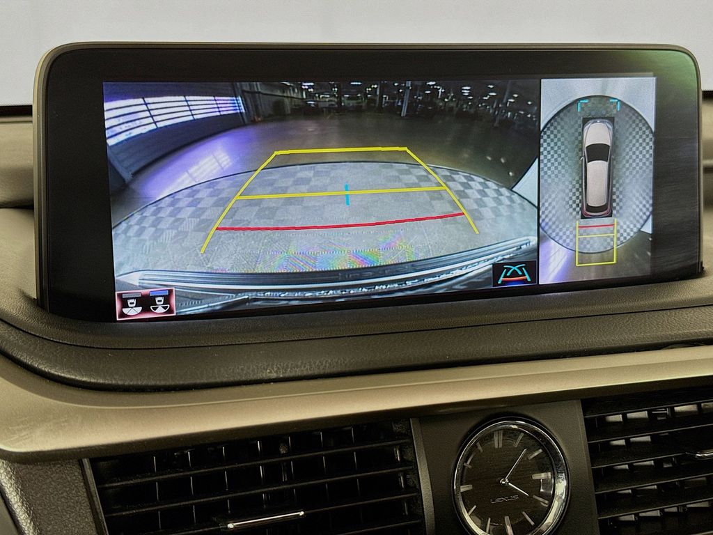 Thumbnail: 2022 Lexus RX - 14