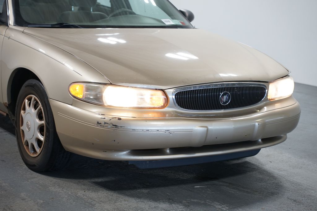 Thumbnail: 2004 Buick Century - 4