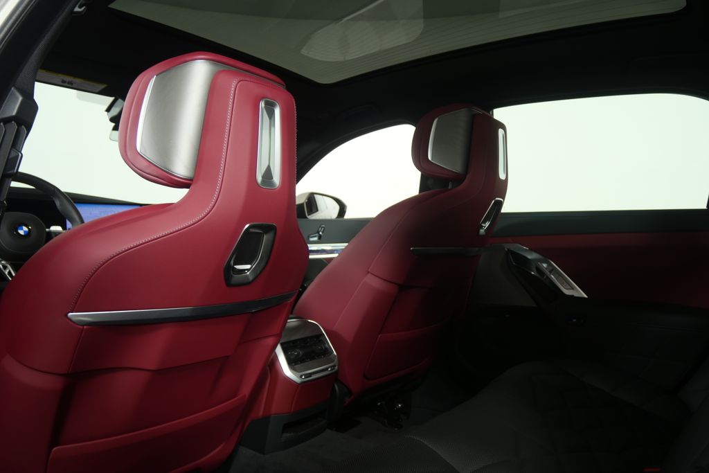Thumbnail: 2026 BMW 7 Series - 17