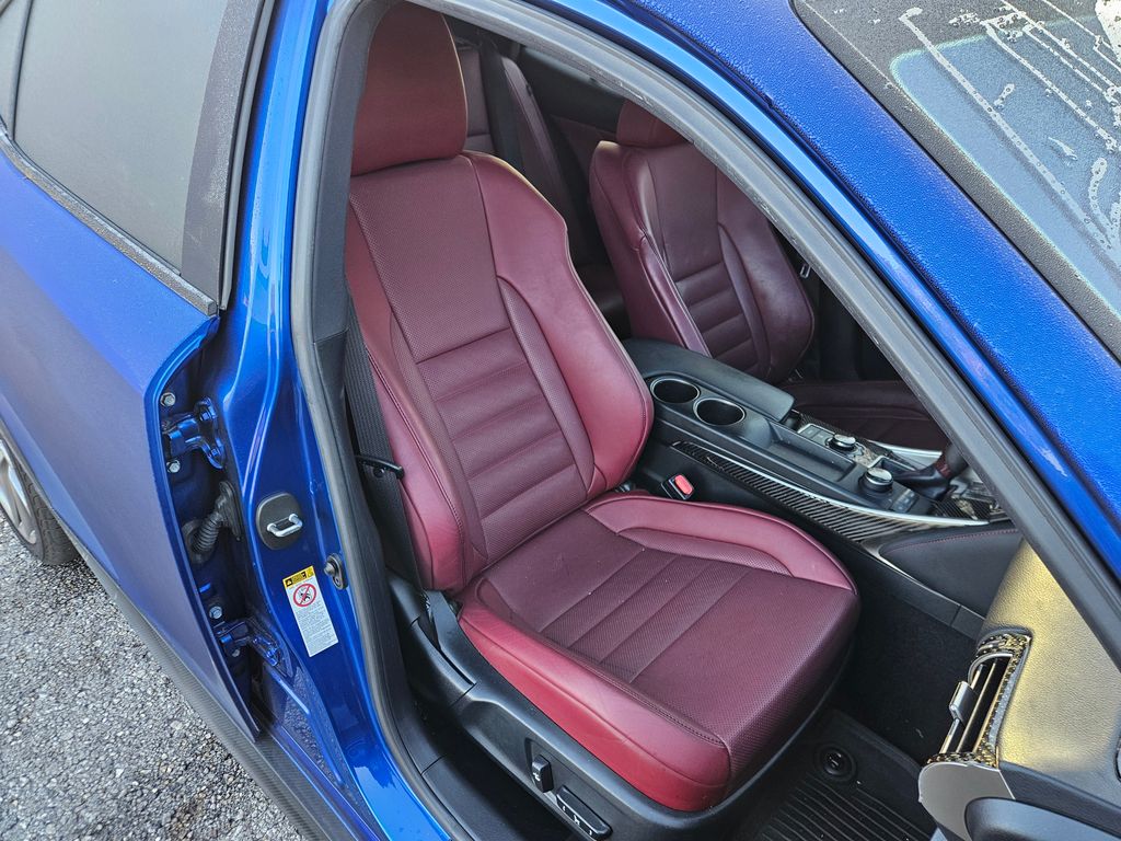 Thumbnail: 2016 Lexus IS - 14