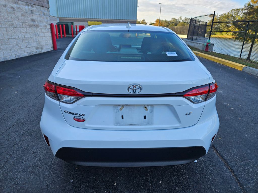 2023 Toyota Corolla LE 4