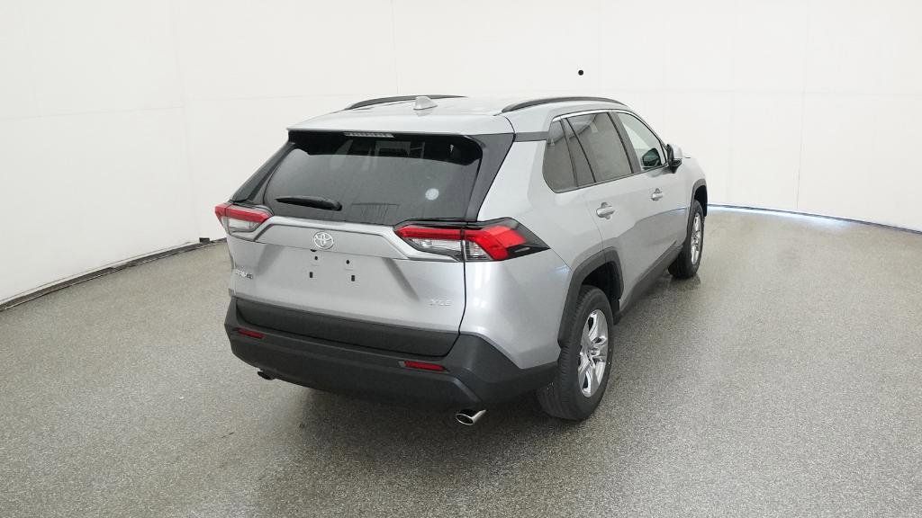 Thumbnail: 2025 Toyota RAV4 - 16