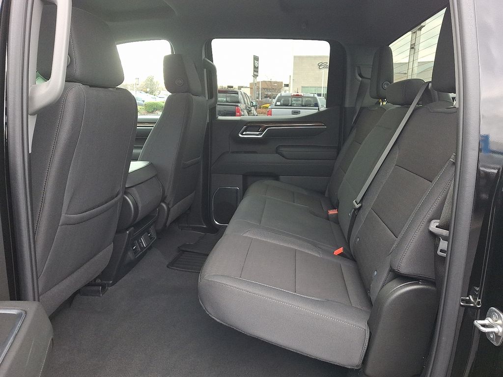 Thumbnail: 2025 Chevrolet Silverado 1500 - 10