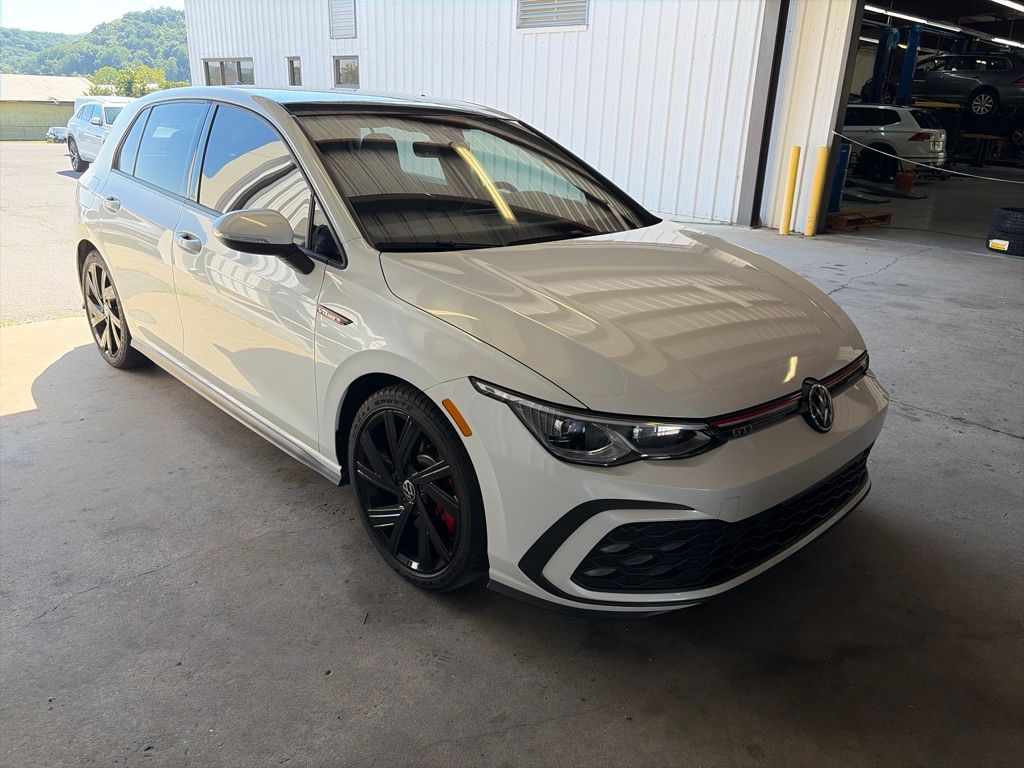 2022 Volkswagen Golf GTI 2.0T SE FWD