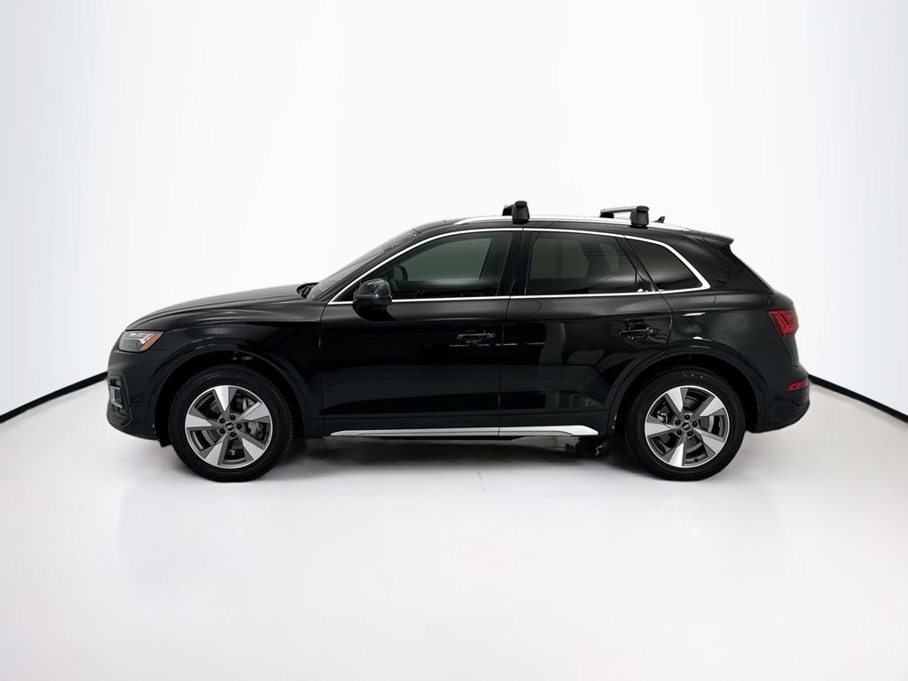 Thumbnail: 2023 Audi Q5 - 8