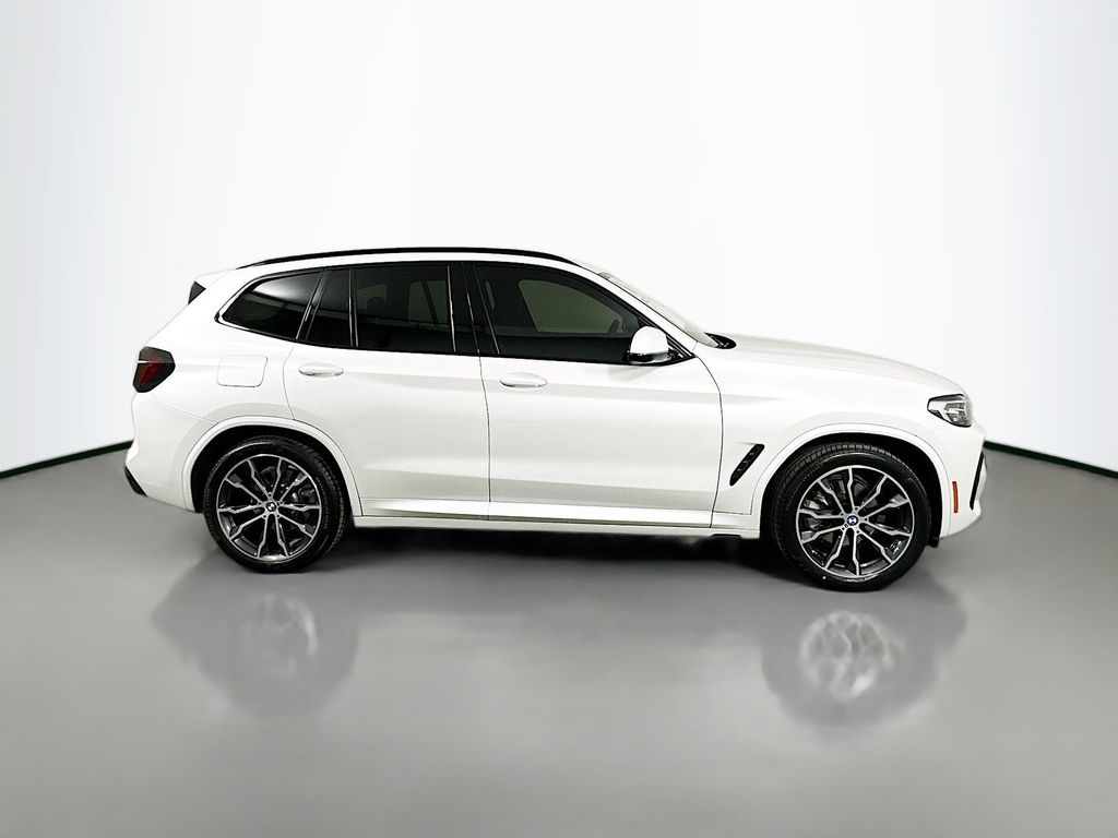 Thumbnail: 2023 BMW X3 - 4