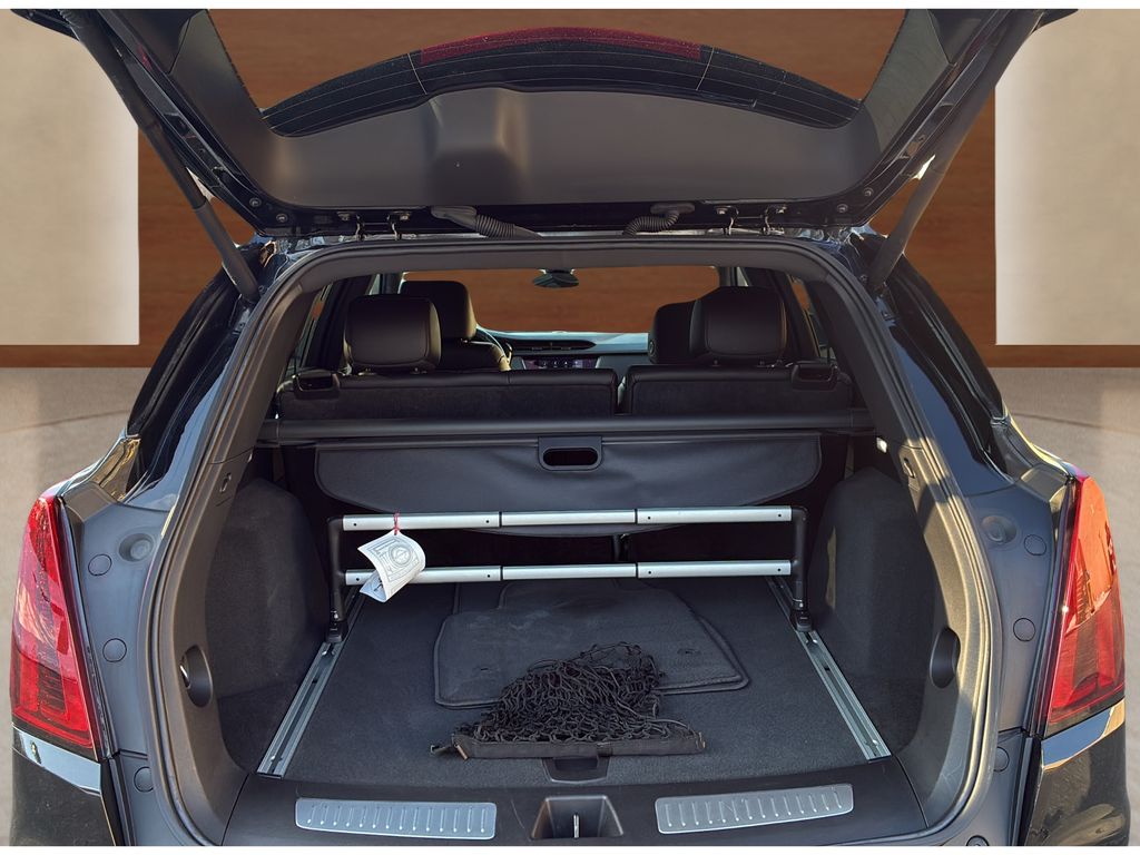 used 2023 Cadillac XT5 car, priced at $31,850