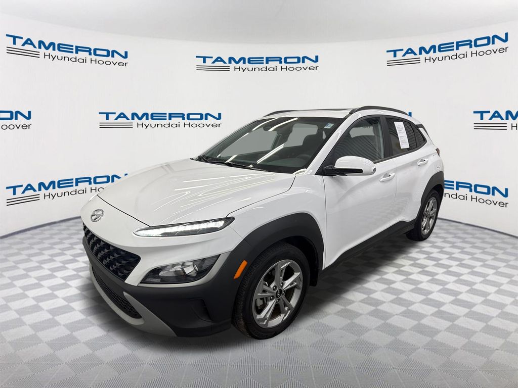 Lunar White 2023 Hyundai Kona SUV / Crossover Front-Wheel Drive Continuously Variable Transmission