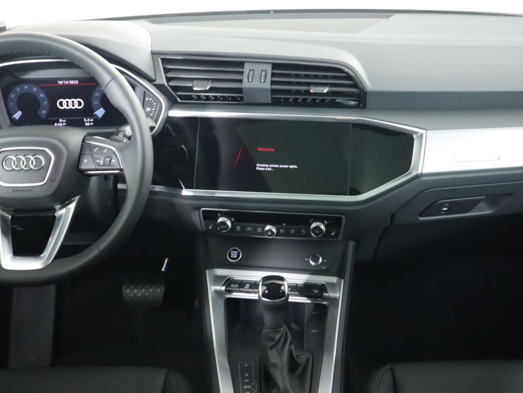 Thumbnail: 2025 Audi Q3 - 15