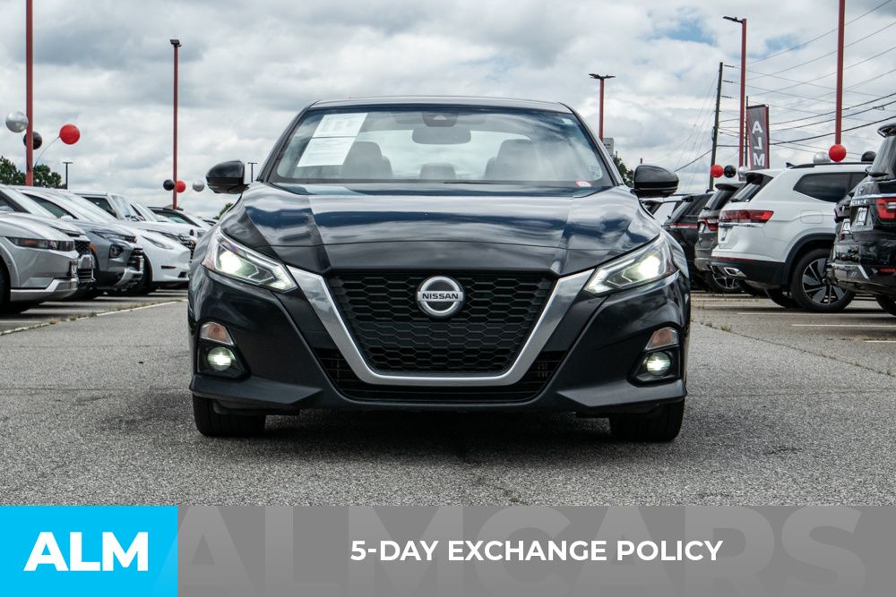 2022 Nissan Altima 2.5 Platinum photo 3