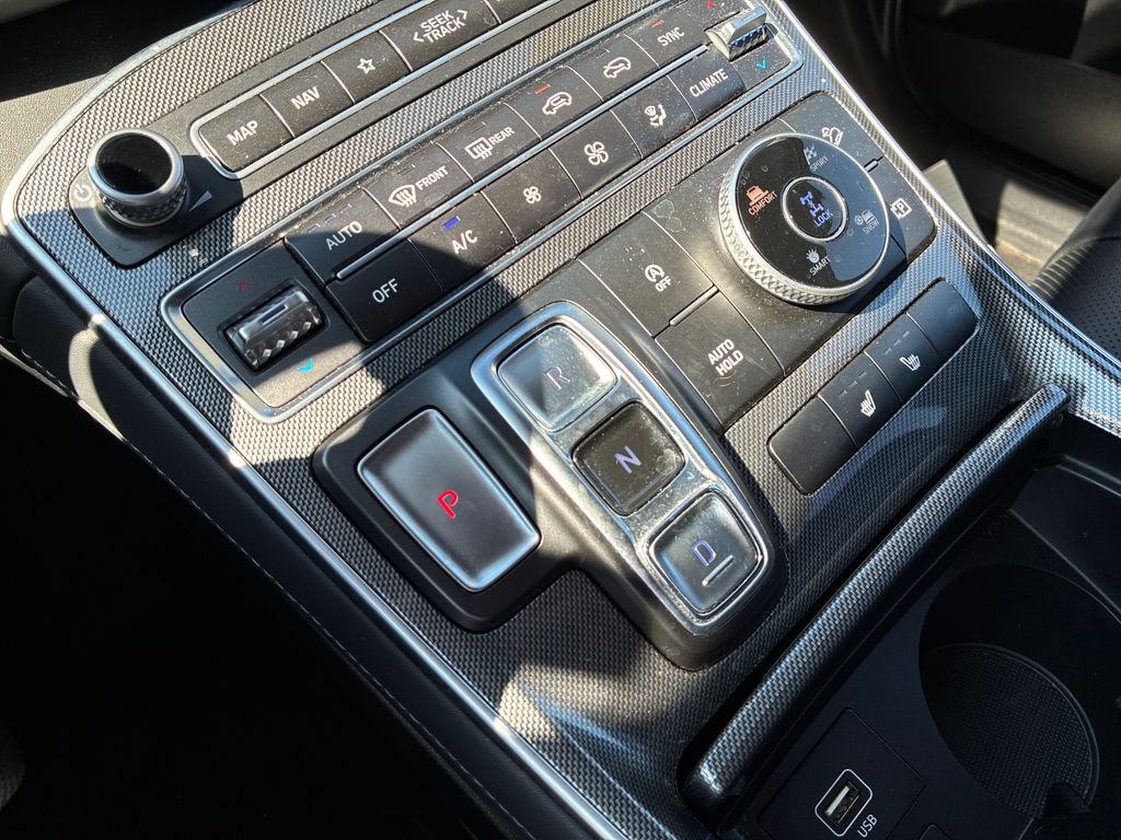 2023 Hyundai Santa Fe SEL White at Bob Ruth Ford