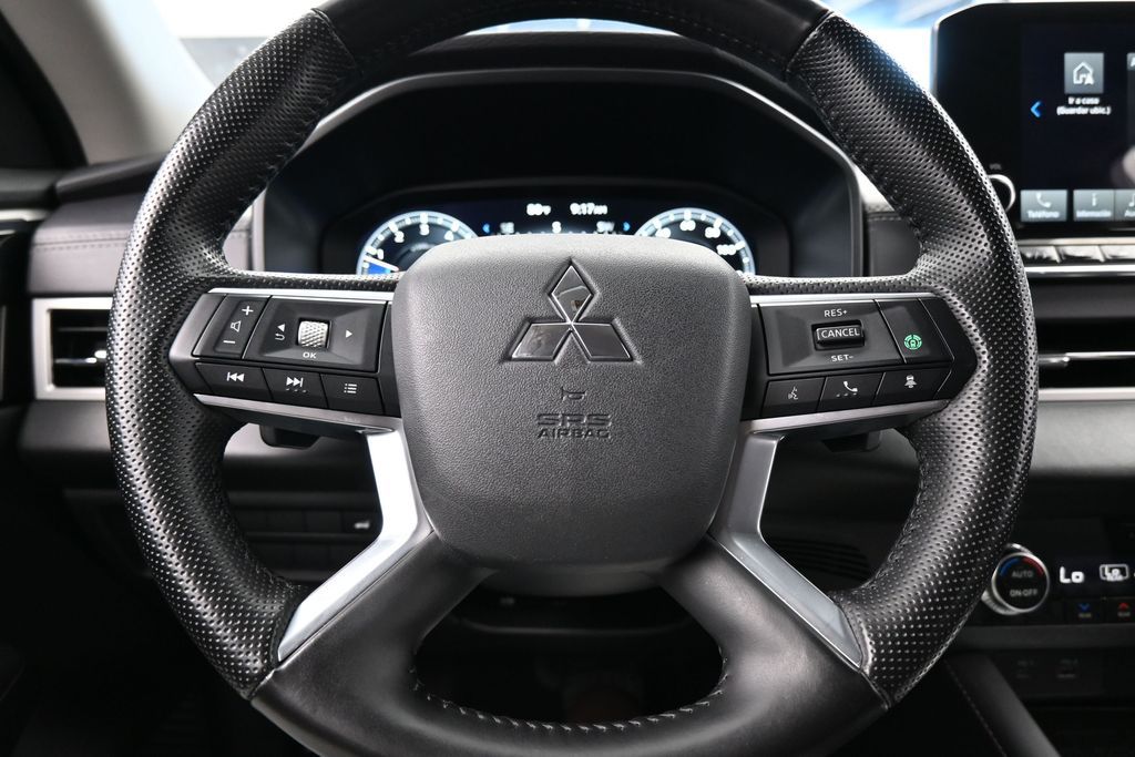 Used 2024 White Mitsubishi SEL image 25