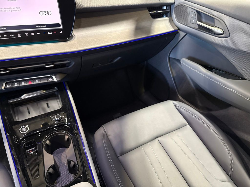 Thumbnail: 2026 Audi Q3 - 27