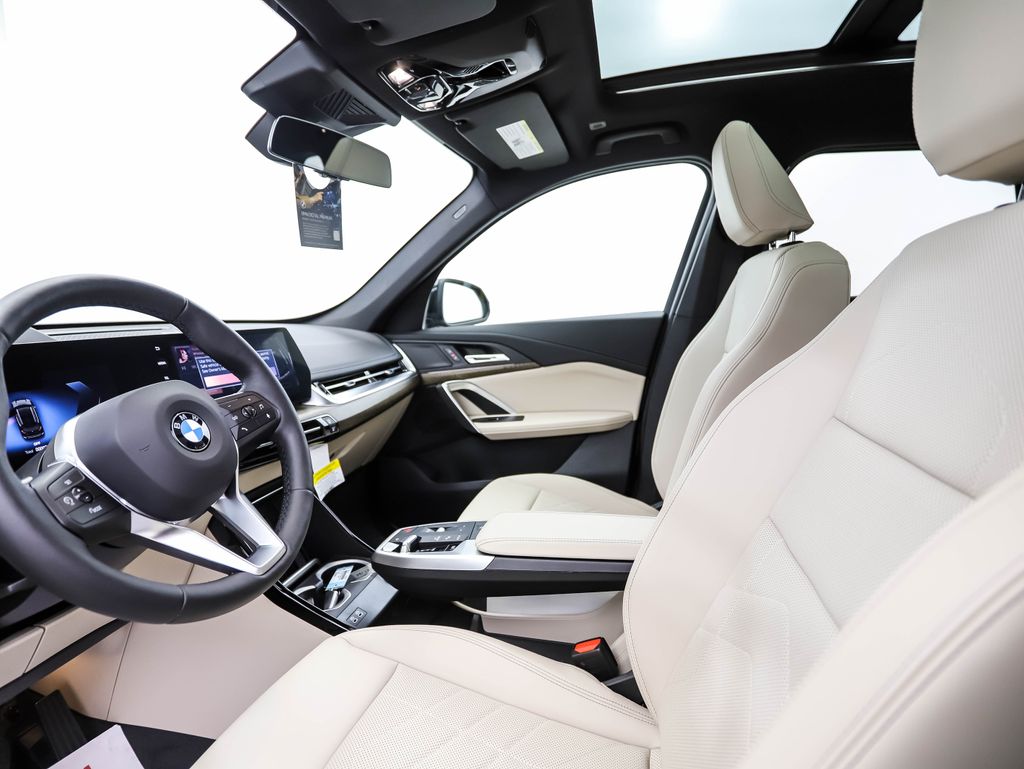 2025 BMW X1 xDrive28i 10