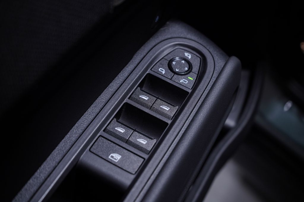 Thumbnail: 2025 MINI Cooper Countryman - 17