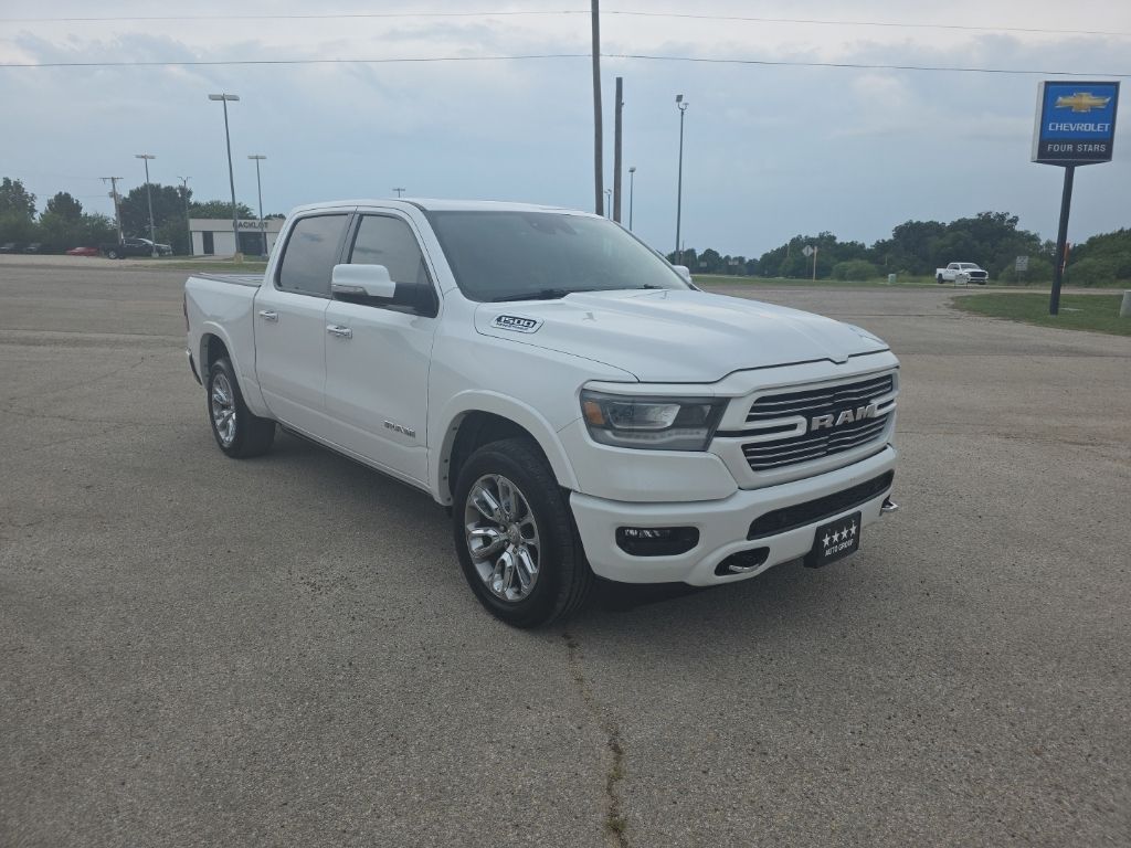 Ivory White Tri-Coat Pearlcoat 2022 RAM 1500 Pickup Truck Four-Wheel Drive 8-Speed Automatic