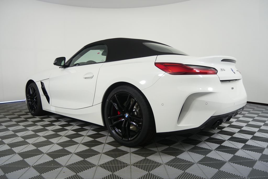 Thumbnail: 2026 BMW Z4 - 5