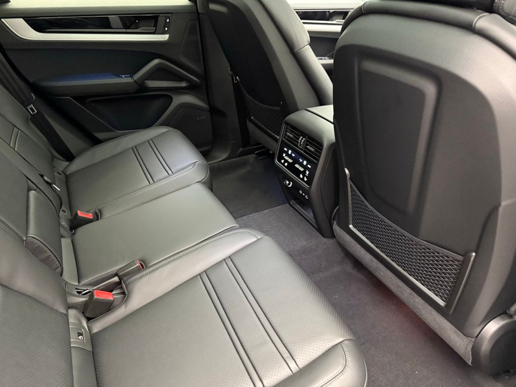 Thumbnail: 2026 Porsche  - 32