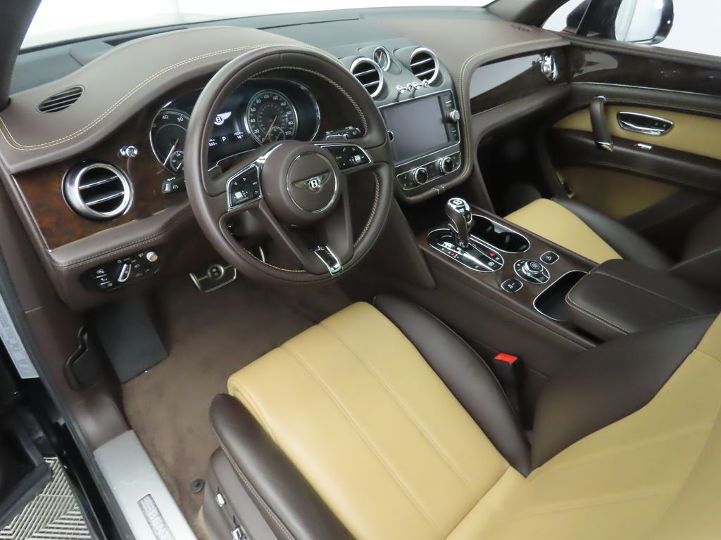Thumbnail: 2019 Bentley Bentayga - 9