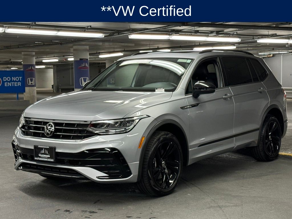 2023 Volkswagen Tiguan 2.0T SE R-Line Black 4