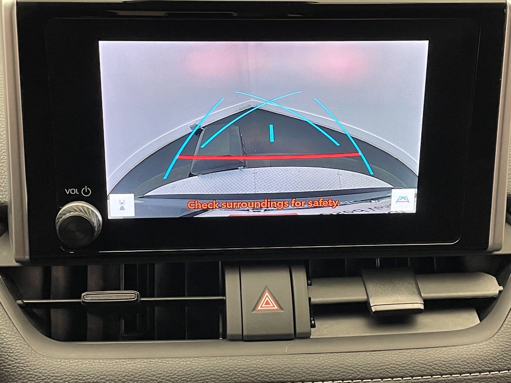 2024 Toyota RAV4 XLE 26