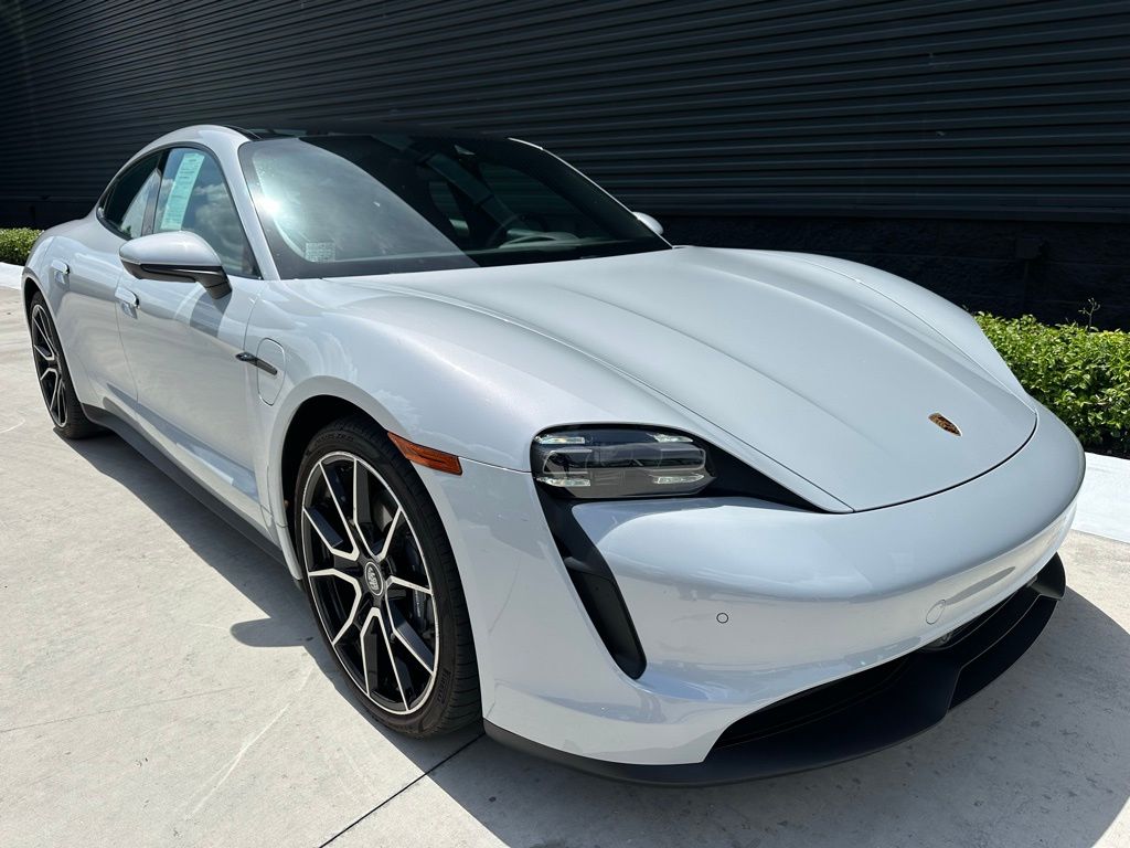 Thumbnail: 2024 Porsche Taycan - 10