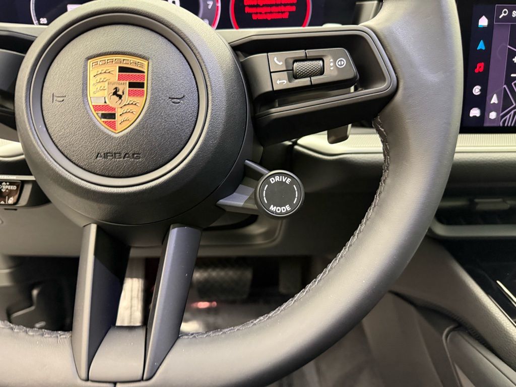 Thumbnail: 2025 Porsche Cayenne - 15