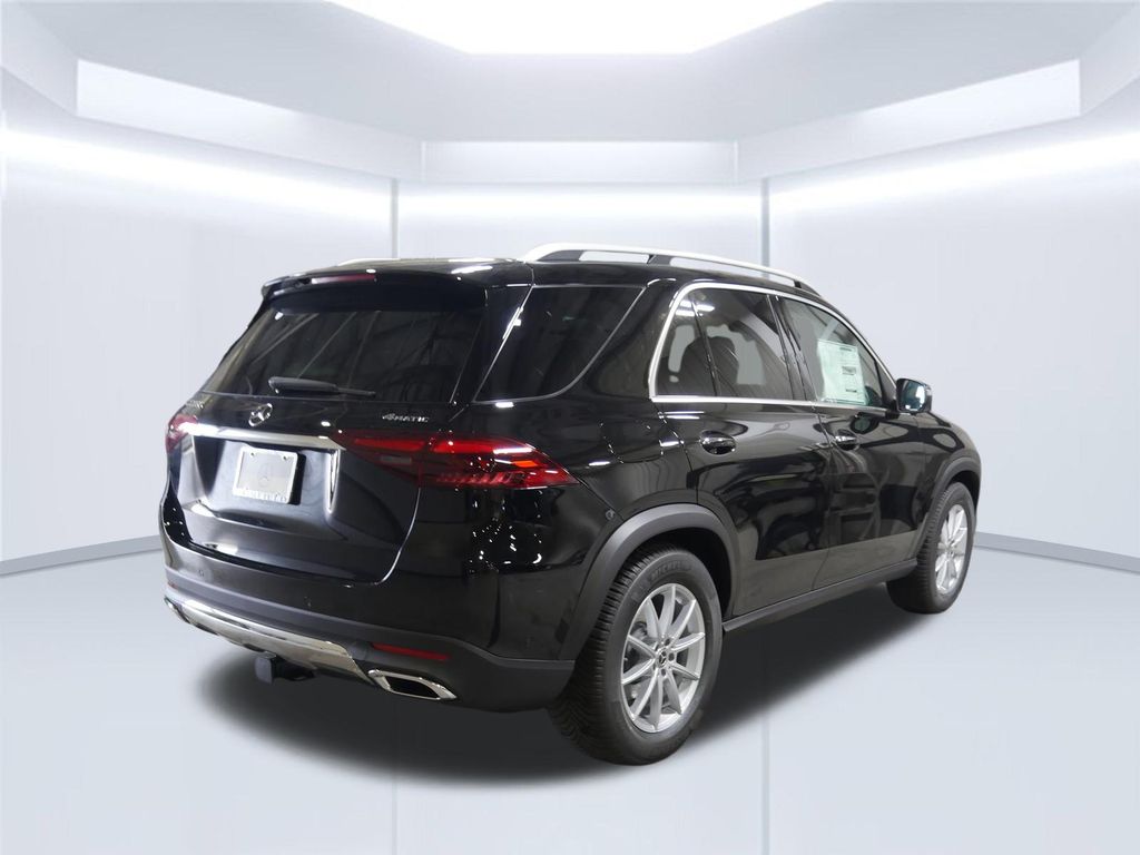 Thumbnail: 2026 Mercedes-Benz GLE - 5