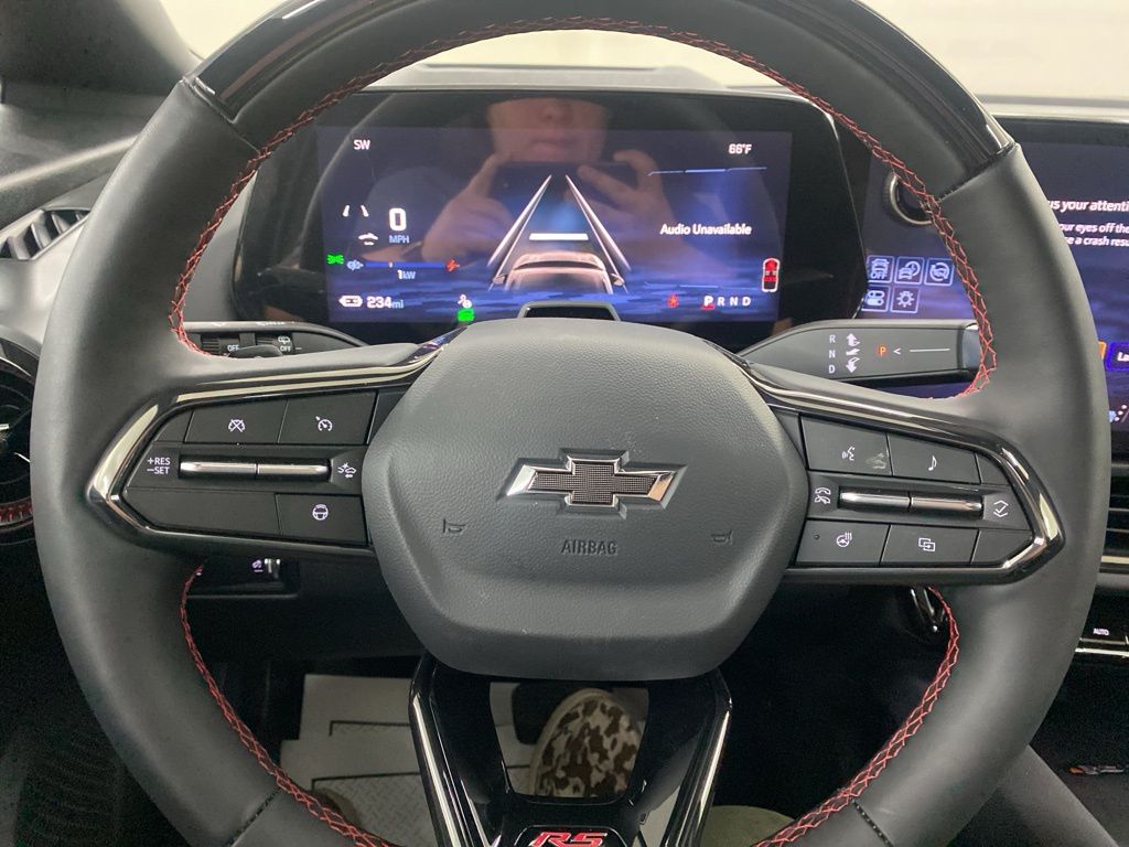 2025 Chevrolet Equinox EV RS photo