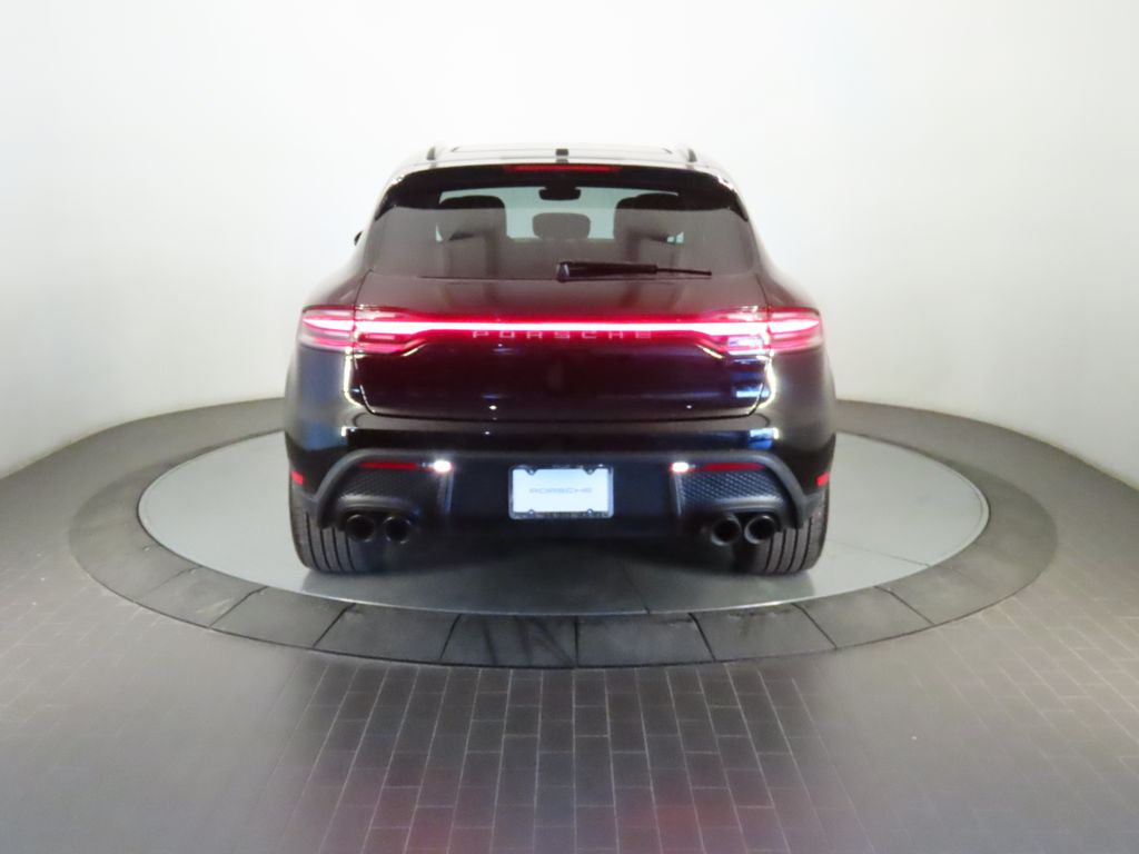 Thumbnail: 2026 Porsche Macan - 6