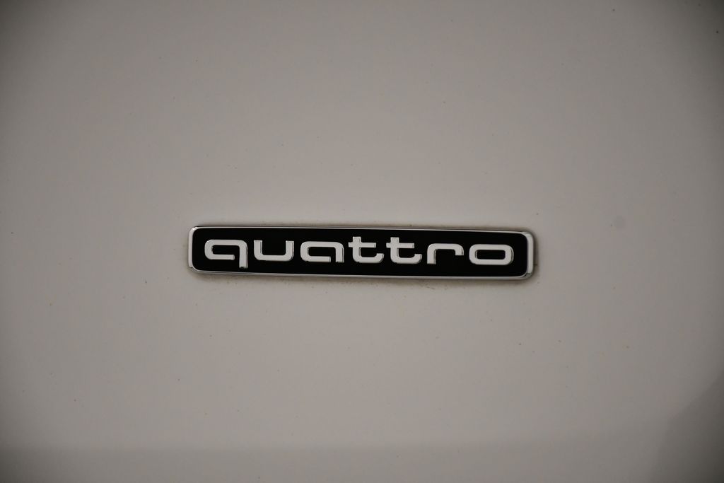 Thumbnail: 2020 Audi Q5 - 10