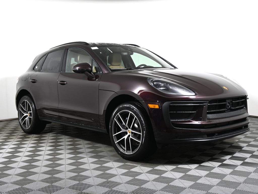 2024 Porsche Macan  8