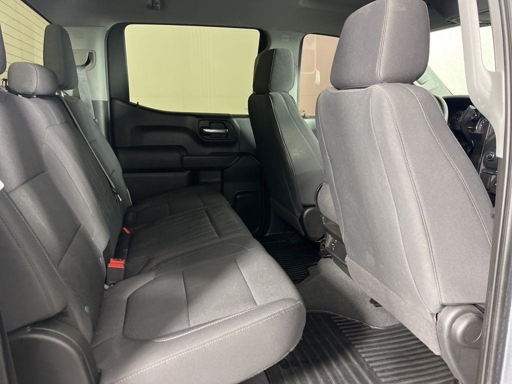 Thumbnail: 2021 Chevrolet Silverado 1500 - 11