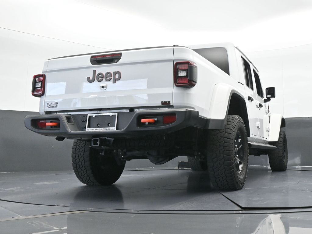 Used 2022 Bright White Clearcoat Jeep Mojave image 66
