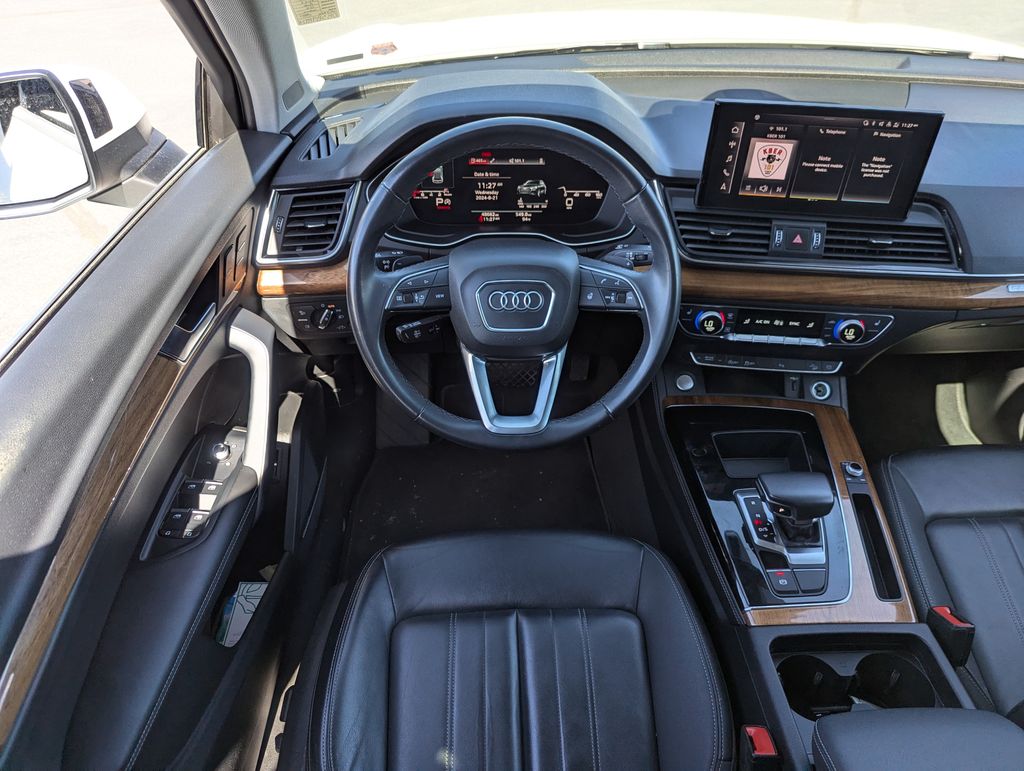 2023 Audi Q5 45 S line Premium Plus 32