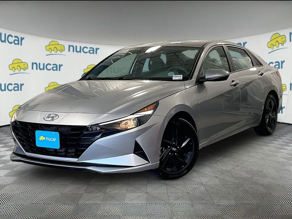 2023 Hyundai Elantra — photo 3