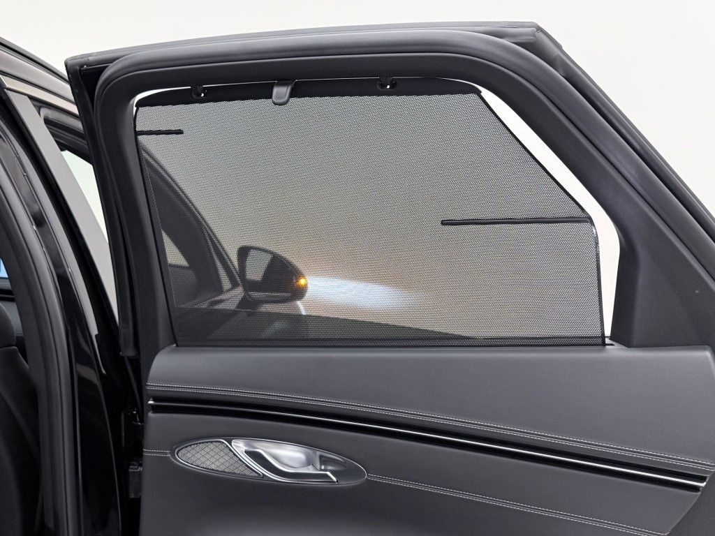 Thumbnail: 2024 Genesis GV70 - 26