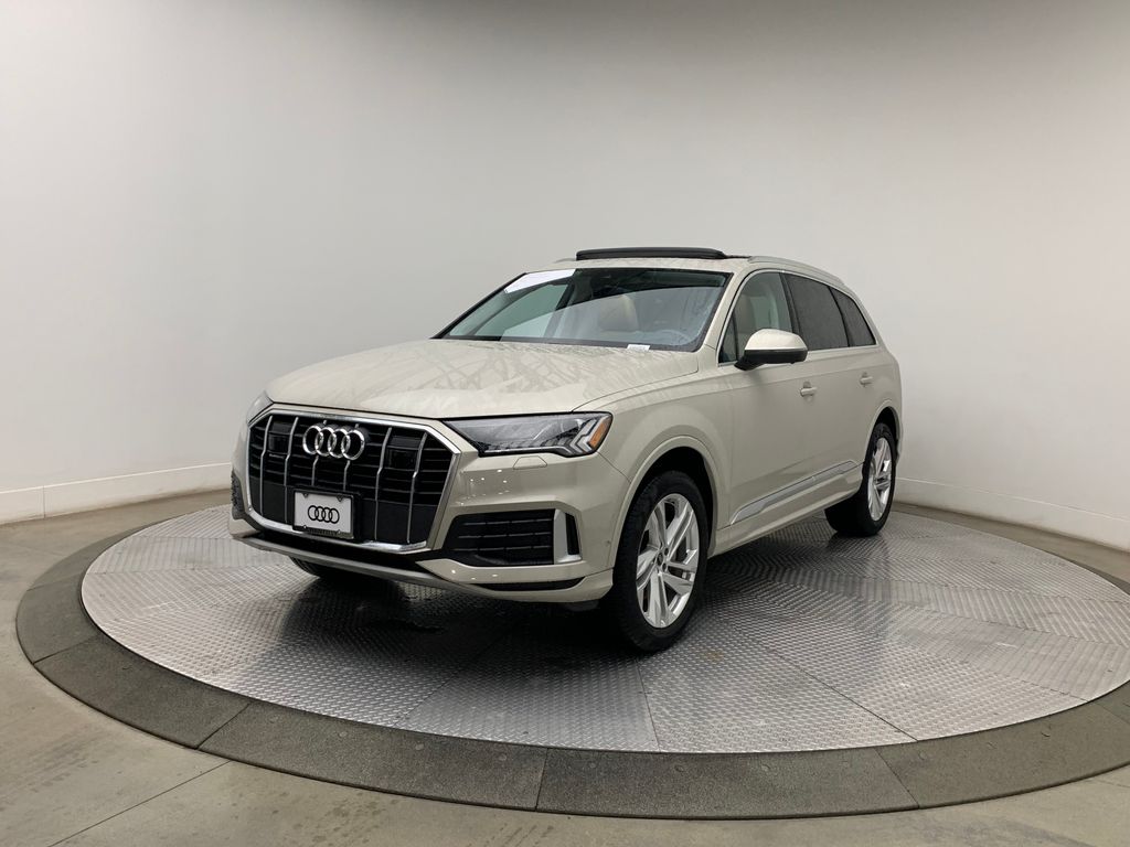 Thumbnail: 2023 Audi Q7 - 3