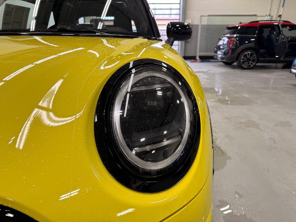 Thumbnail: 2026 MINI Cooper - 9