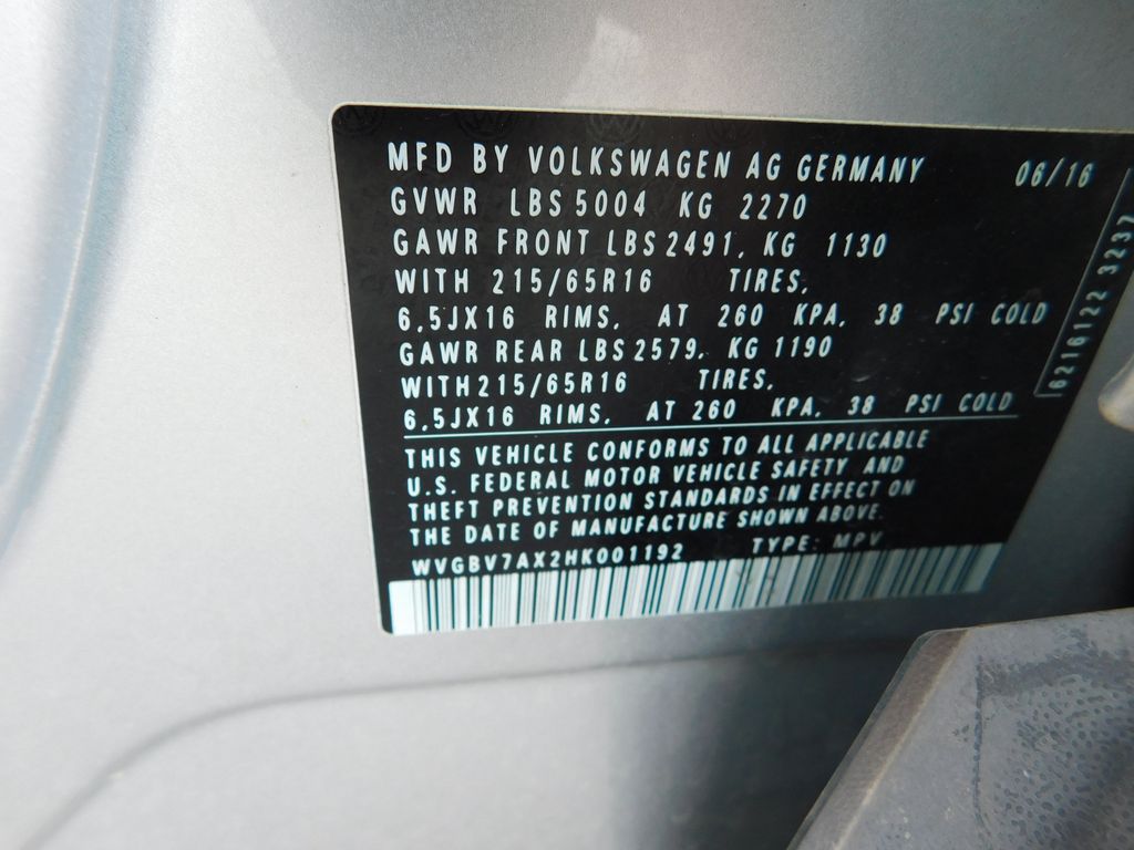 2017 Volkswagen Tiguan 2.0T 8