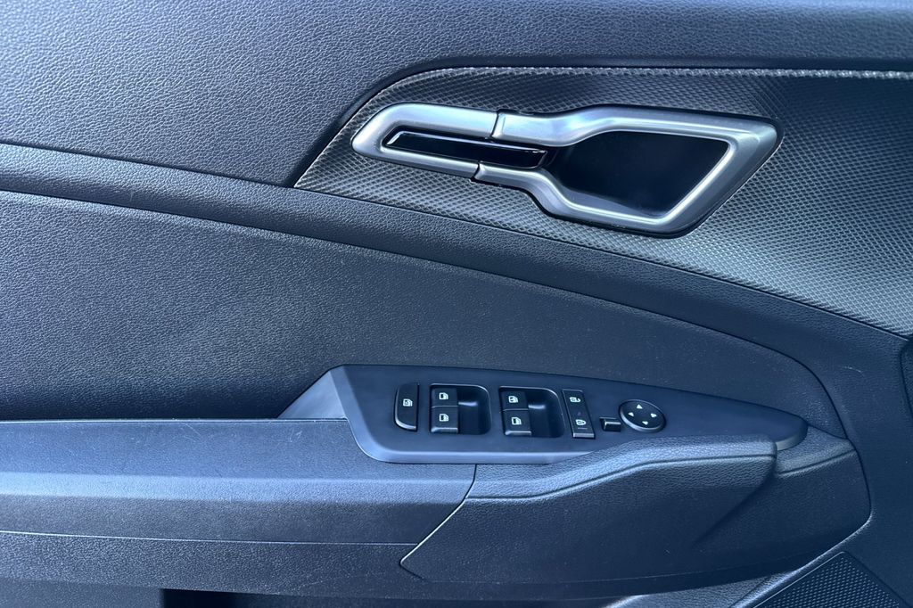 used 2023 Kia Sportage Hybrid car, priced at $24,905